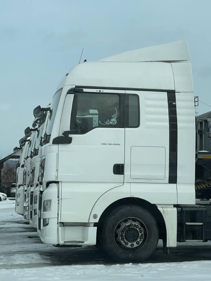 Будівельні авто компанії Гайвей Новітні авто для будівництва доріг