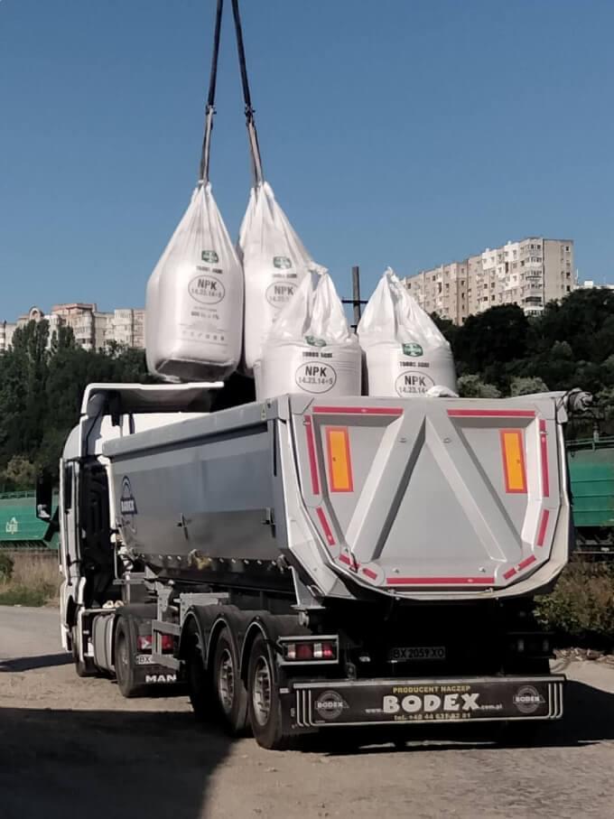 Вантажіки для перевезення вантажу Вантажні перевезення на сучасних автомобілях